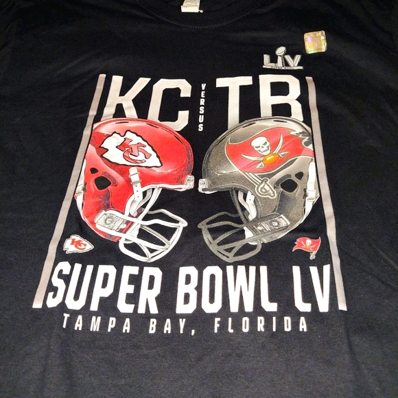 NWOT Fanatic Tampa Bay Florida Black Short Sleeve T Shirt Super Bowl Size Large - Picture 1 of 3